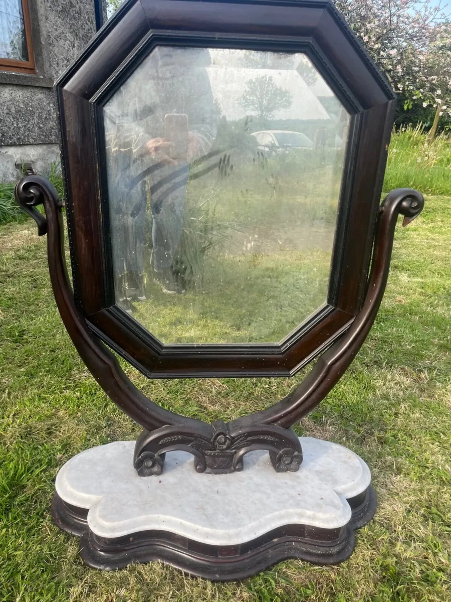 Antique Victorian style mirror - Image 1