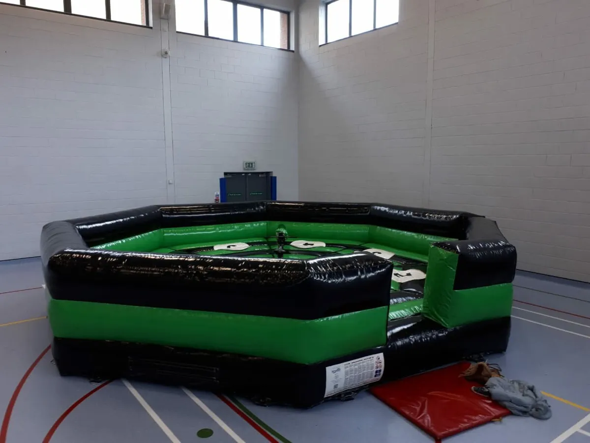 AIRQUEE BOUNCY CASTLE LAST MAN STANDING 8 PLAYER - Image 2