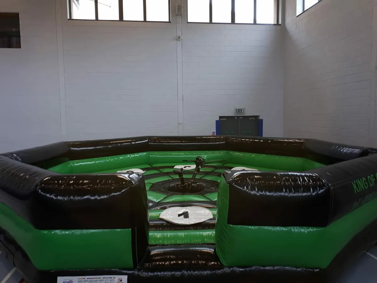 AIRQUEE BOUNCY CASTLE LAST MAN STANDING 8 PLAYER - Image 3