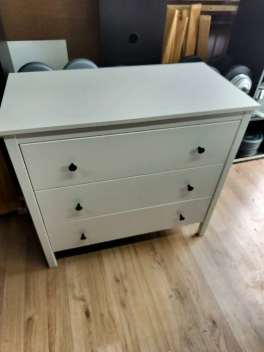 Chest of 3 drawers - Image 1