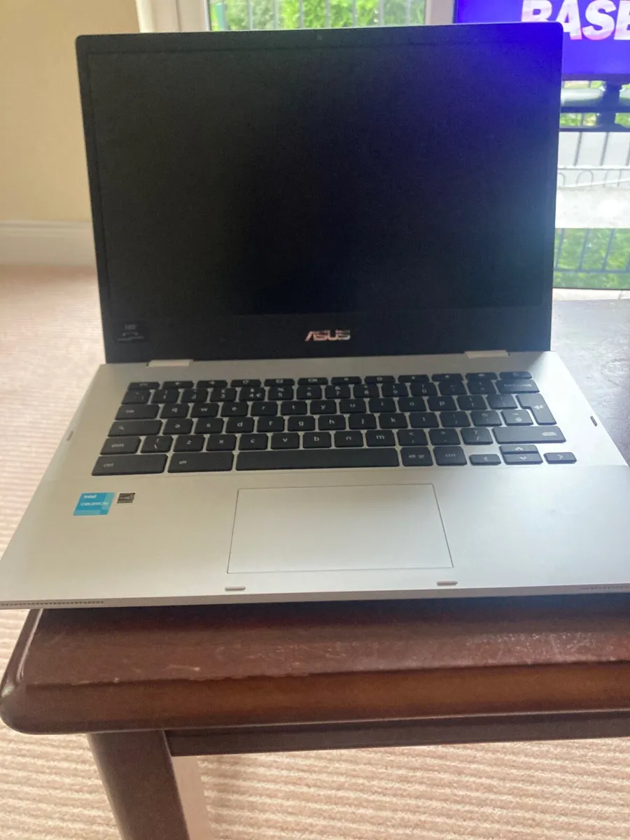 Laptop - Image 1
