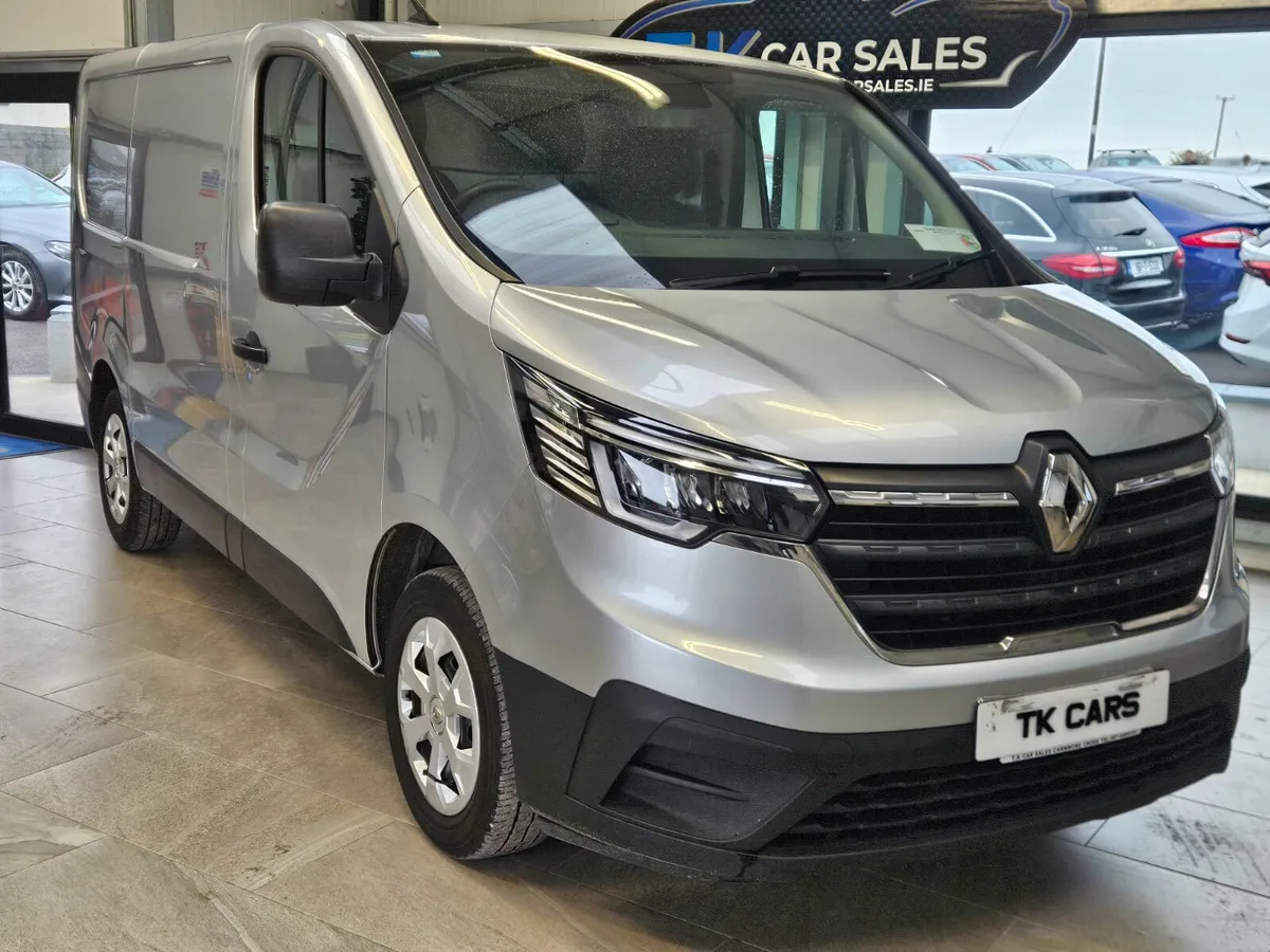 23 RENAULT TRAFIC SL28 2.0 DIESEL - Image 1