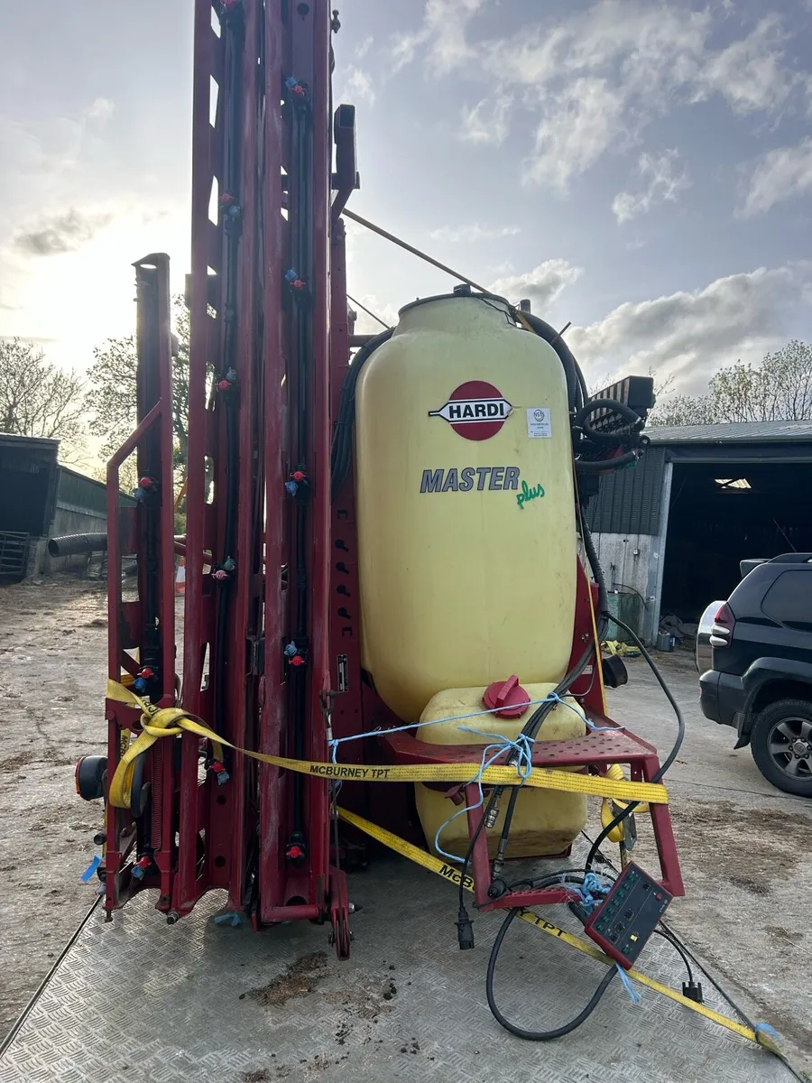 Hardi master plus 1200ltr 15meter boom - Image 3
