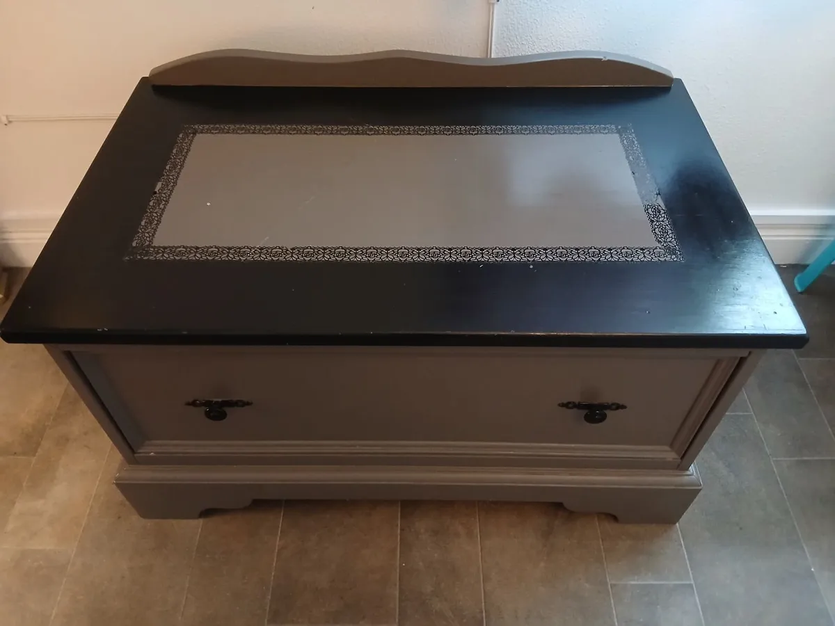 Deep  Drawer Storage Unit/Otterman/TV. - Image 4