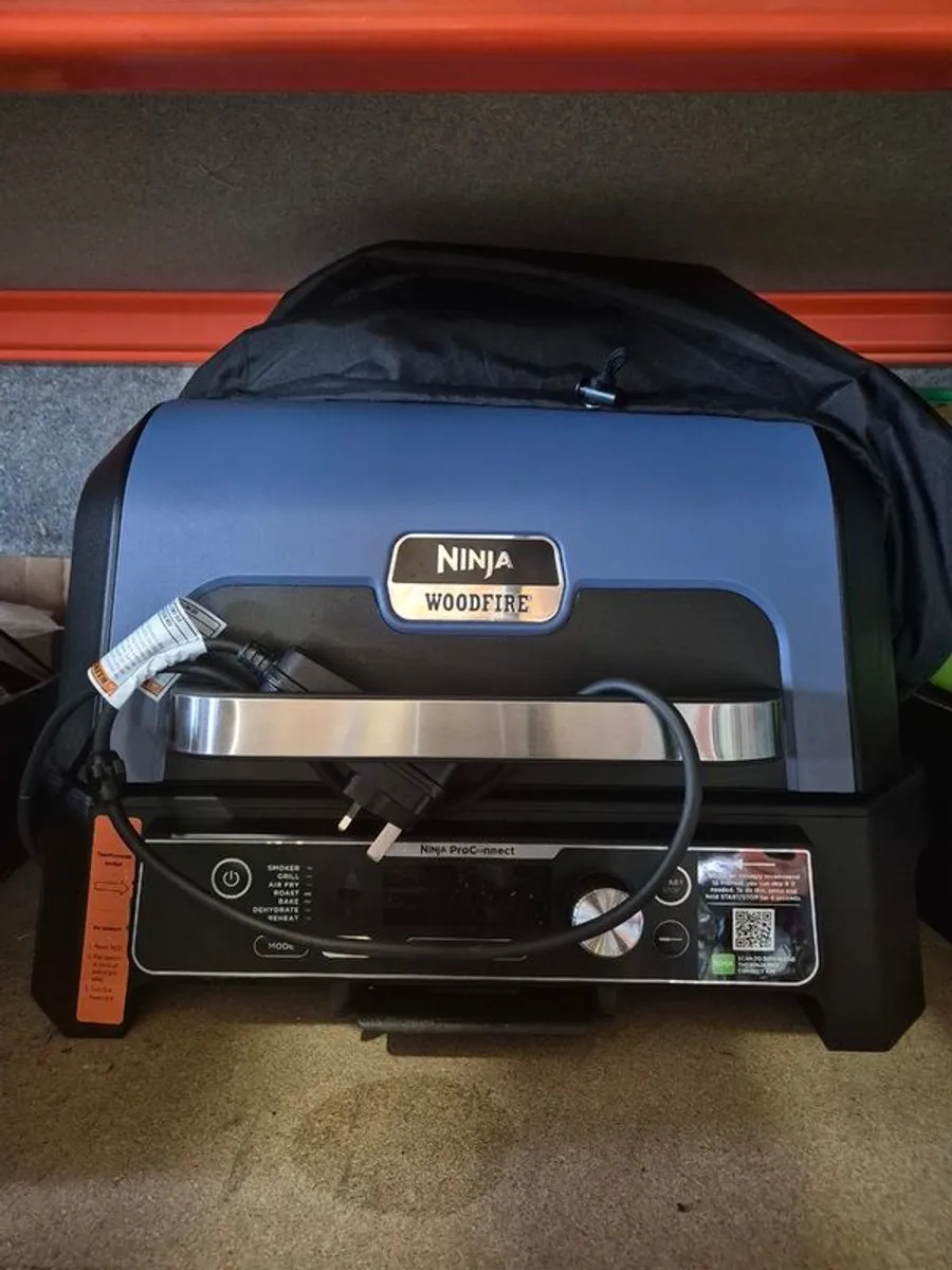 BBQ Ninja Woodfire Pro Connect XL Electric BBQ - Image 1