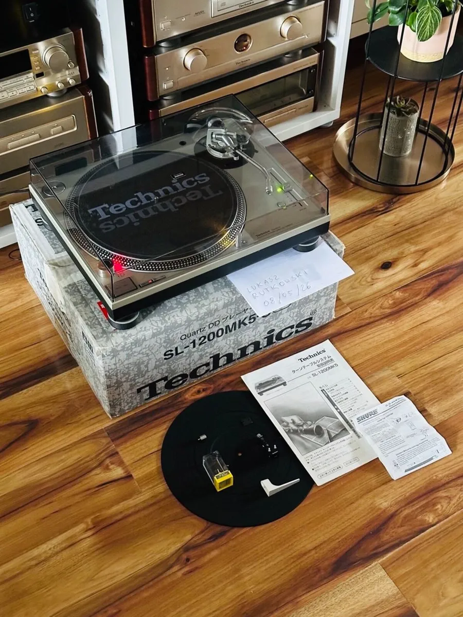 Technics SL1200 - Image 1
