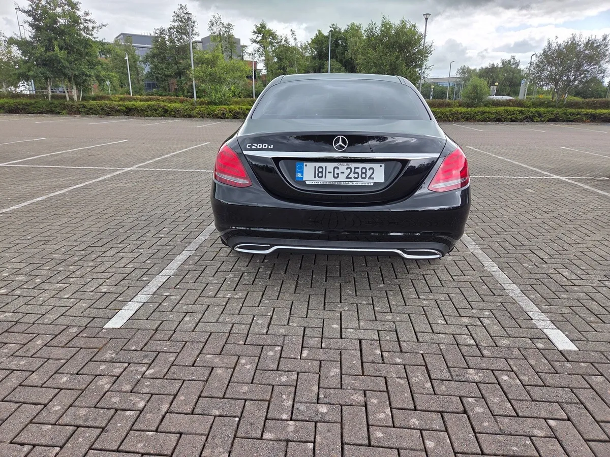 Mercedes - Image 4