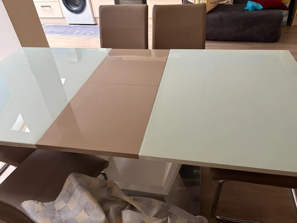 Table and Chairs - Image 1
