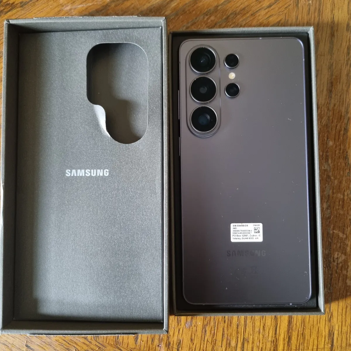 Samsung Galaxy S26 Ultra - Image 1