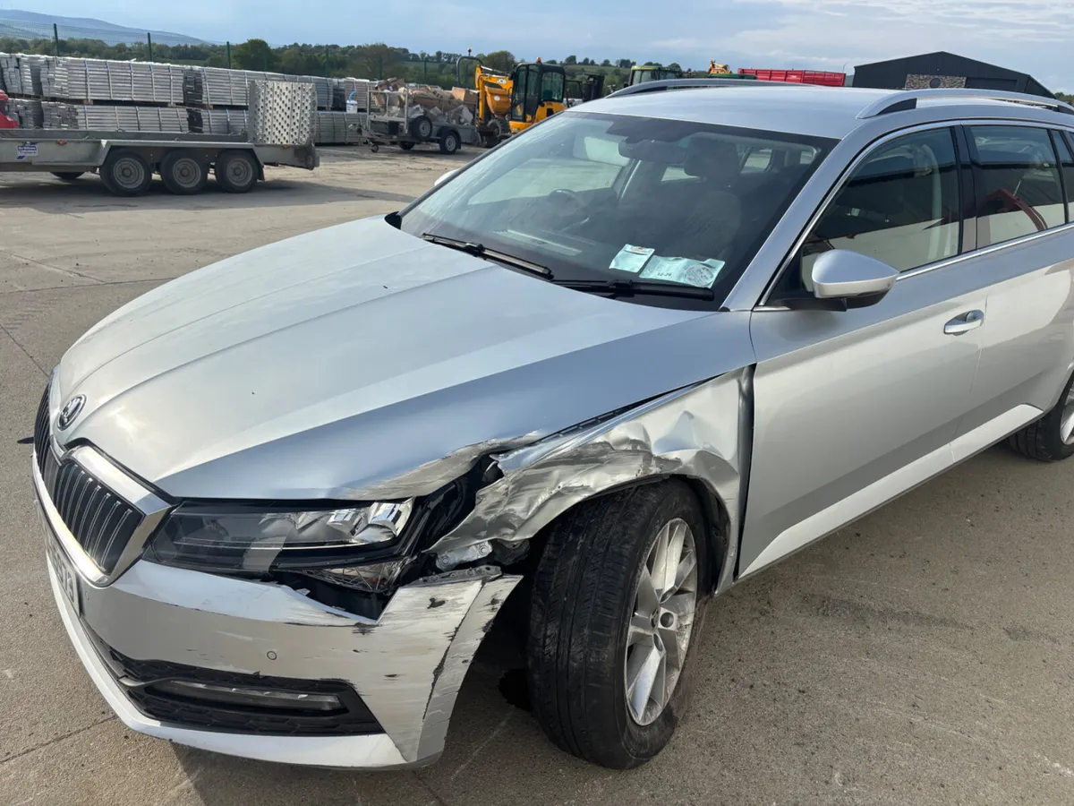 Skoda superb estate 241 not recorded - Image 3
