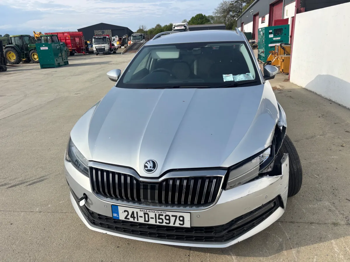 Skoda superb estate 241 not recorded - Image 2
