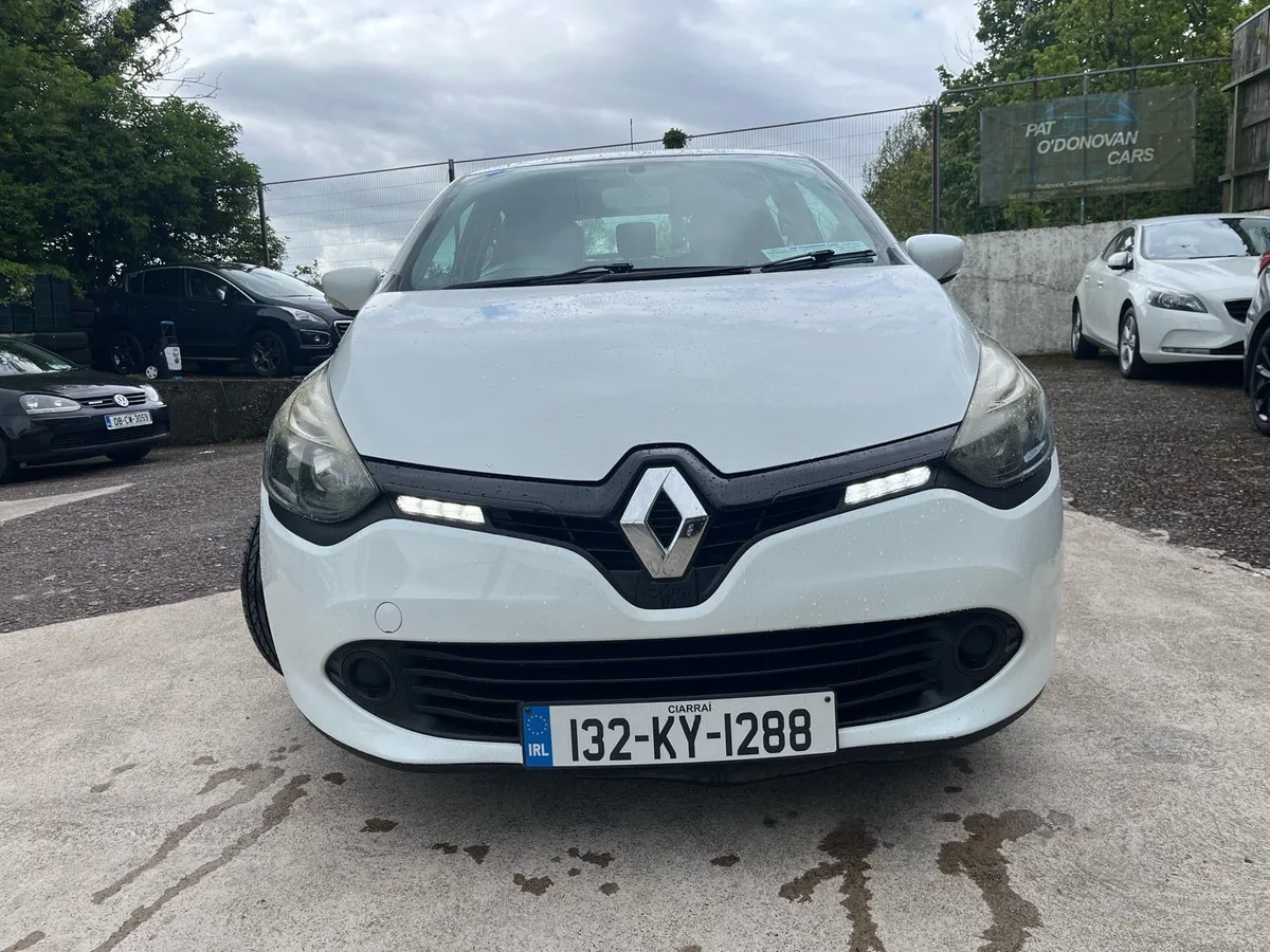 2013 Clio 1.2 petrol - Image 3