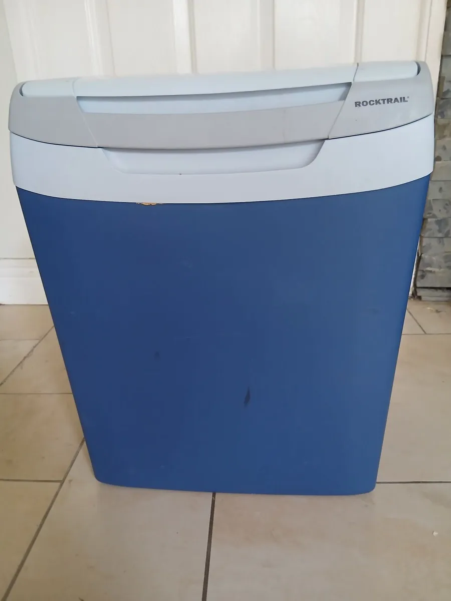 Rocktrail electric 12v coolbox - Image 1
