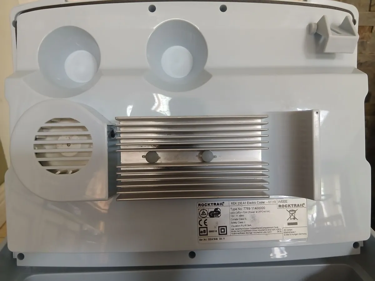 Rocktrail electric 12v coolbox - Image 4