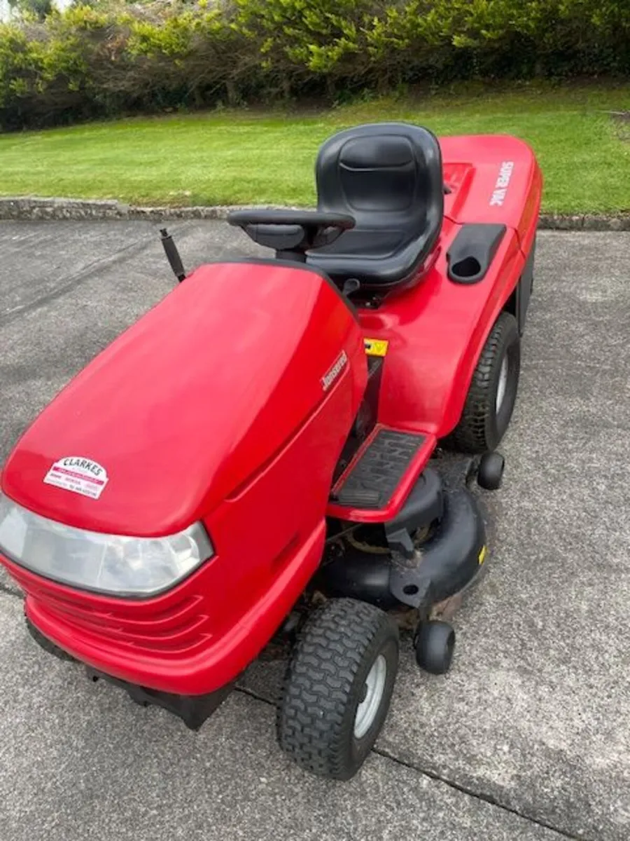 Jonsered Ride on Lawnmower - Image 3