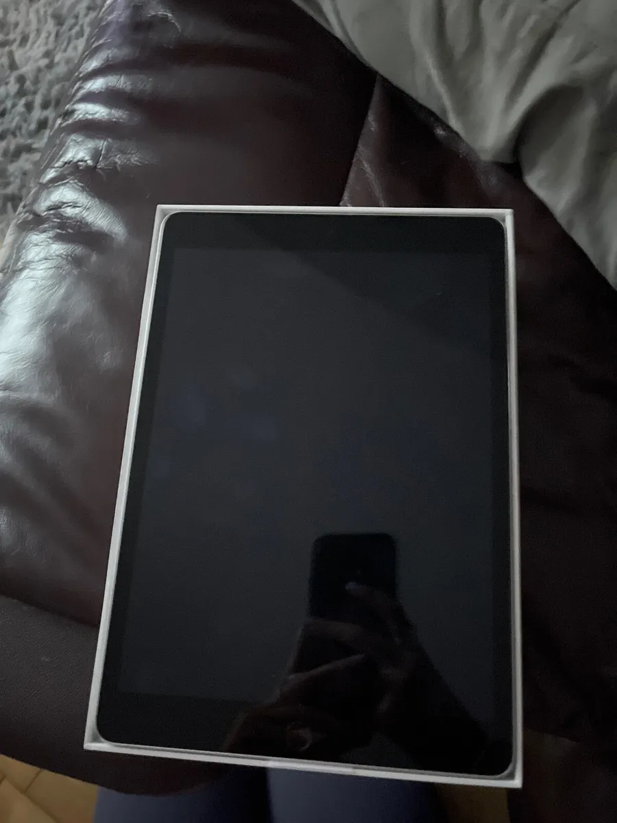 Ipad 9th generation - Image 2