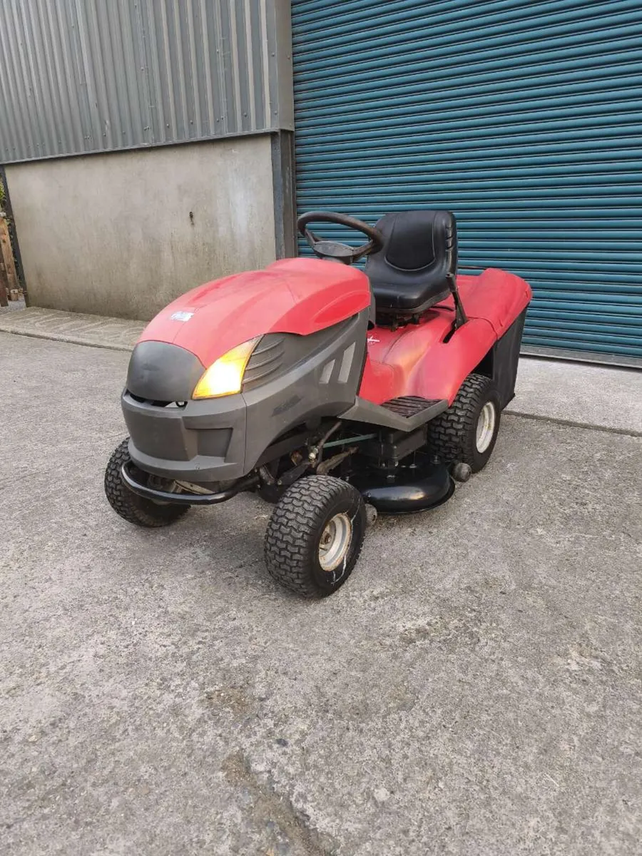 Castlegarden ride on - Image 1