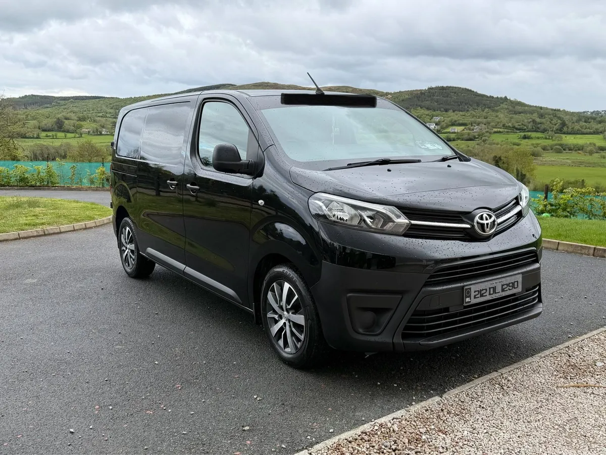 Toyota Proace with Toyota warranty - Image 2