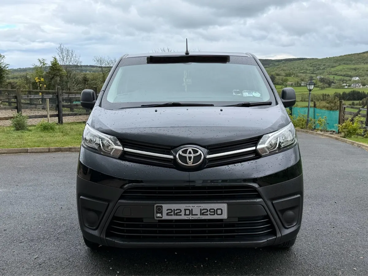 Toyota Proace with Toyota warranty - Image 3