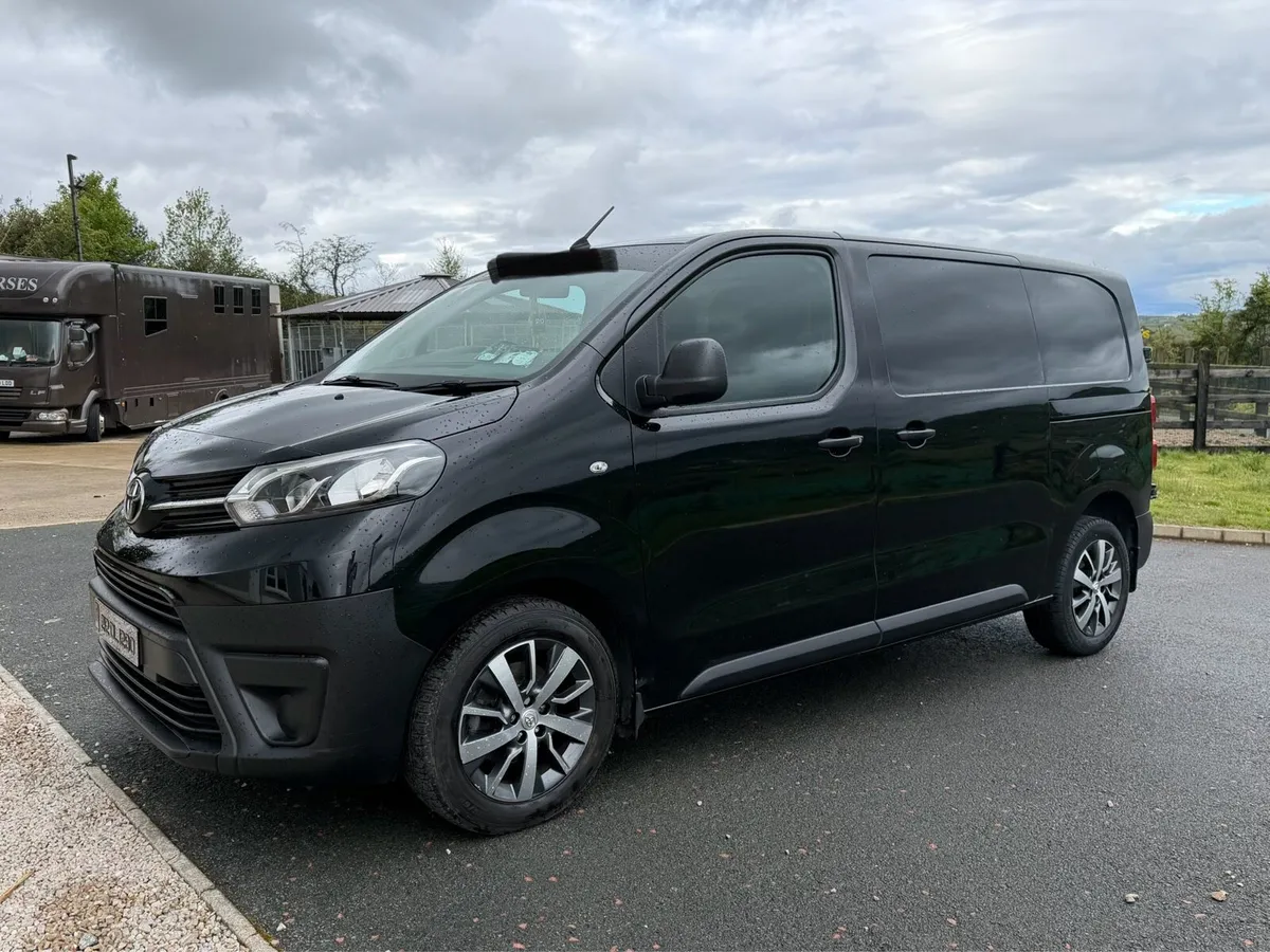 Toyota Proace with Toyota warranty - Image 4