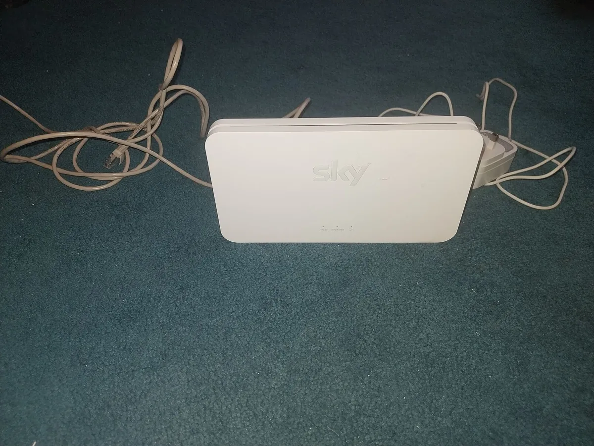 Sky TV signal booster - Image 2