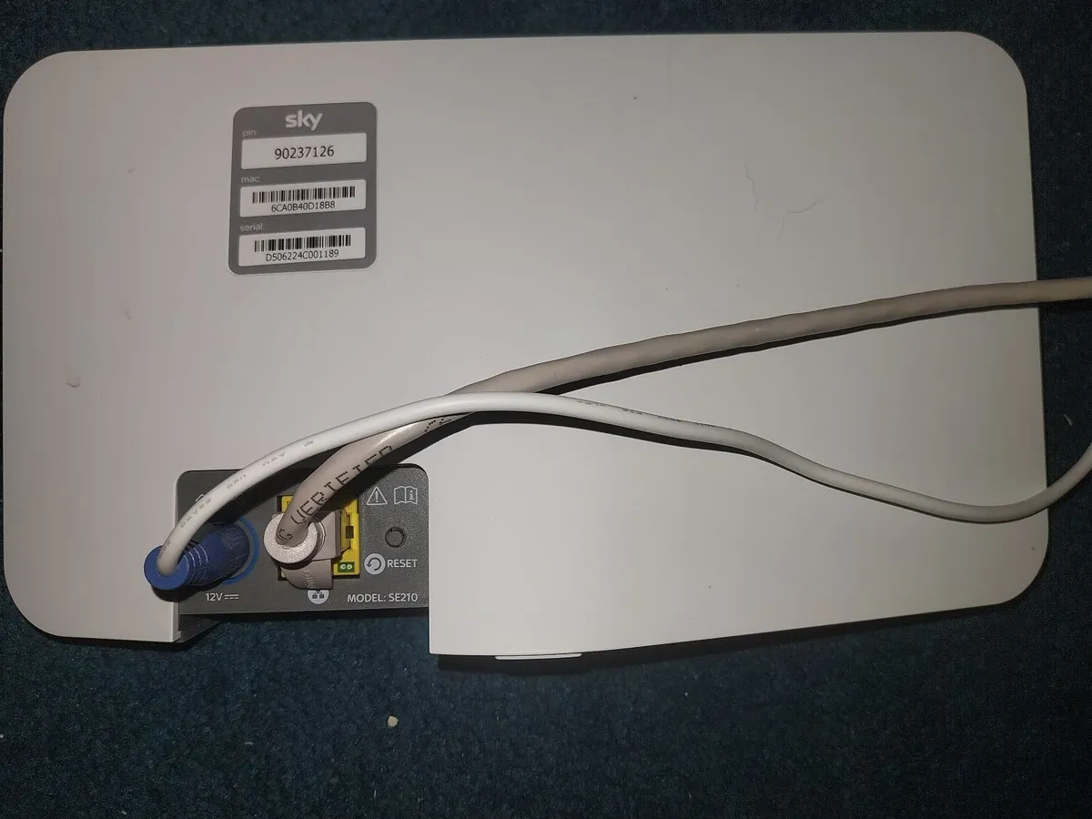 Sky TV signal booster - Image 3