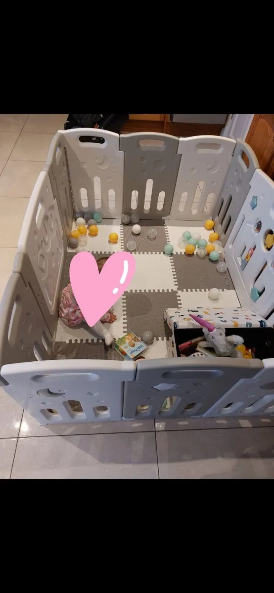 Venture duo playpen - Image 1