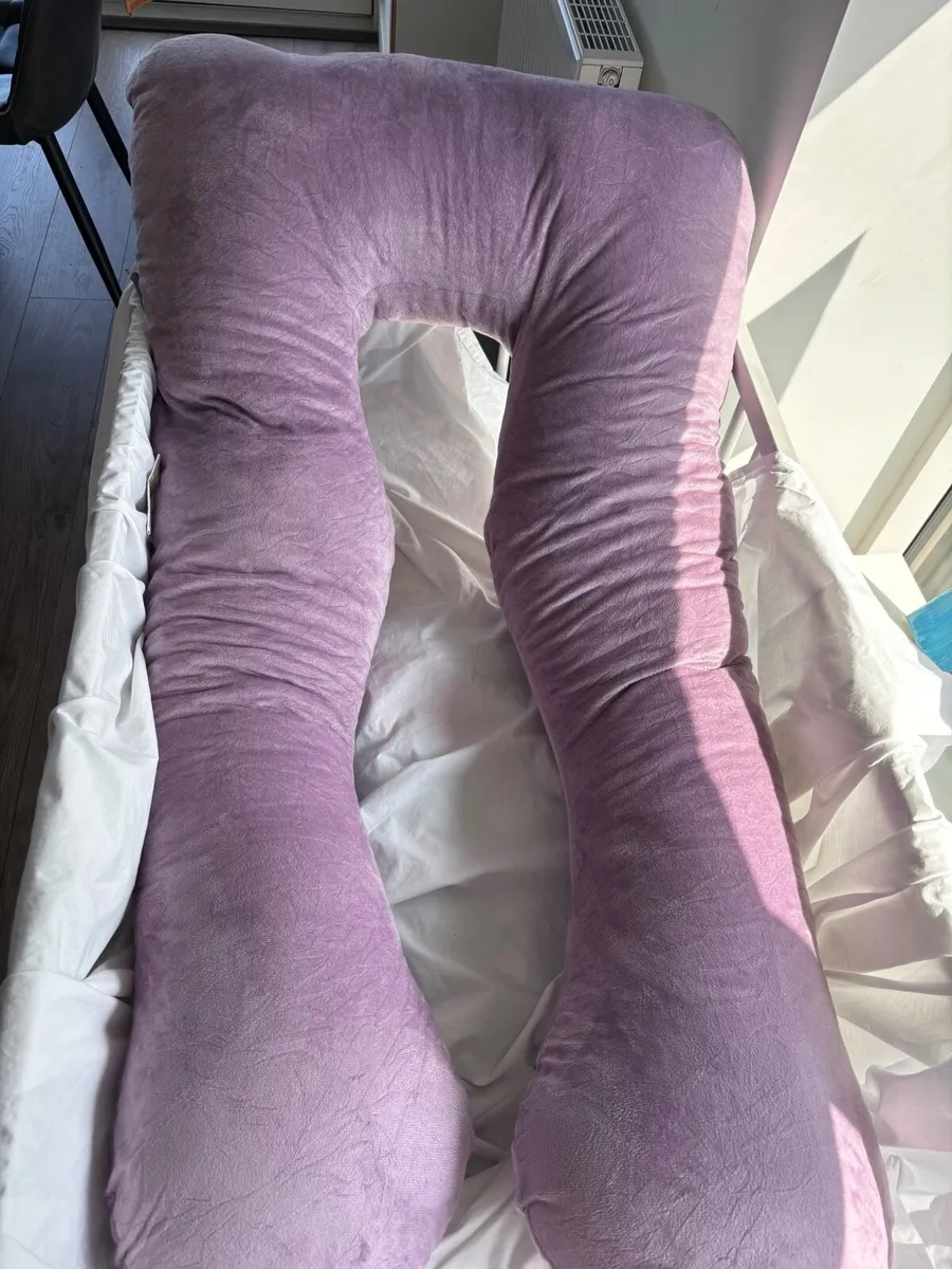 Maternity pillow