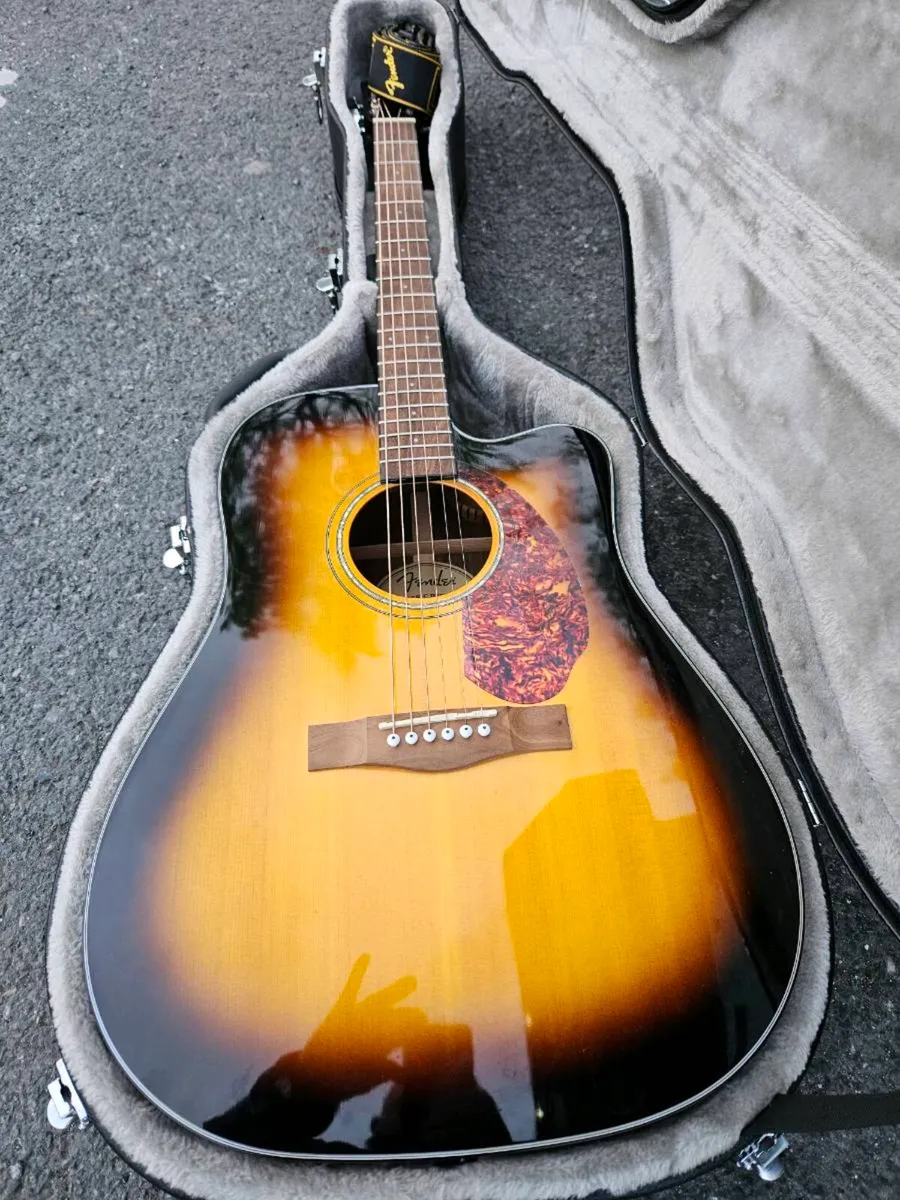 Fender CD-140SCE Electro-Acoustic Guitar - Image 3