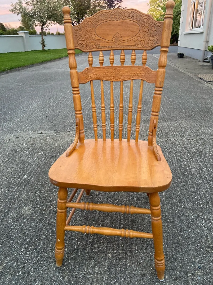 6 pine chairs - Image 2