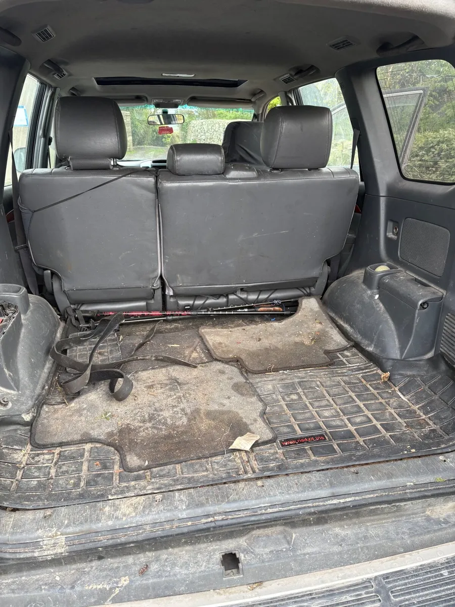 Toyota Land Cruiser 2003 - Image 4