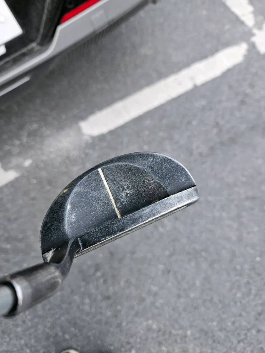 Left Handed Putters - Image 2