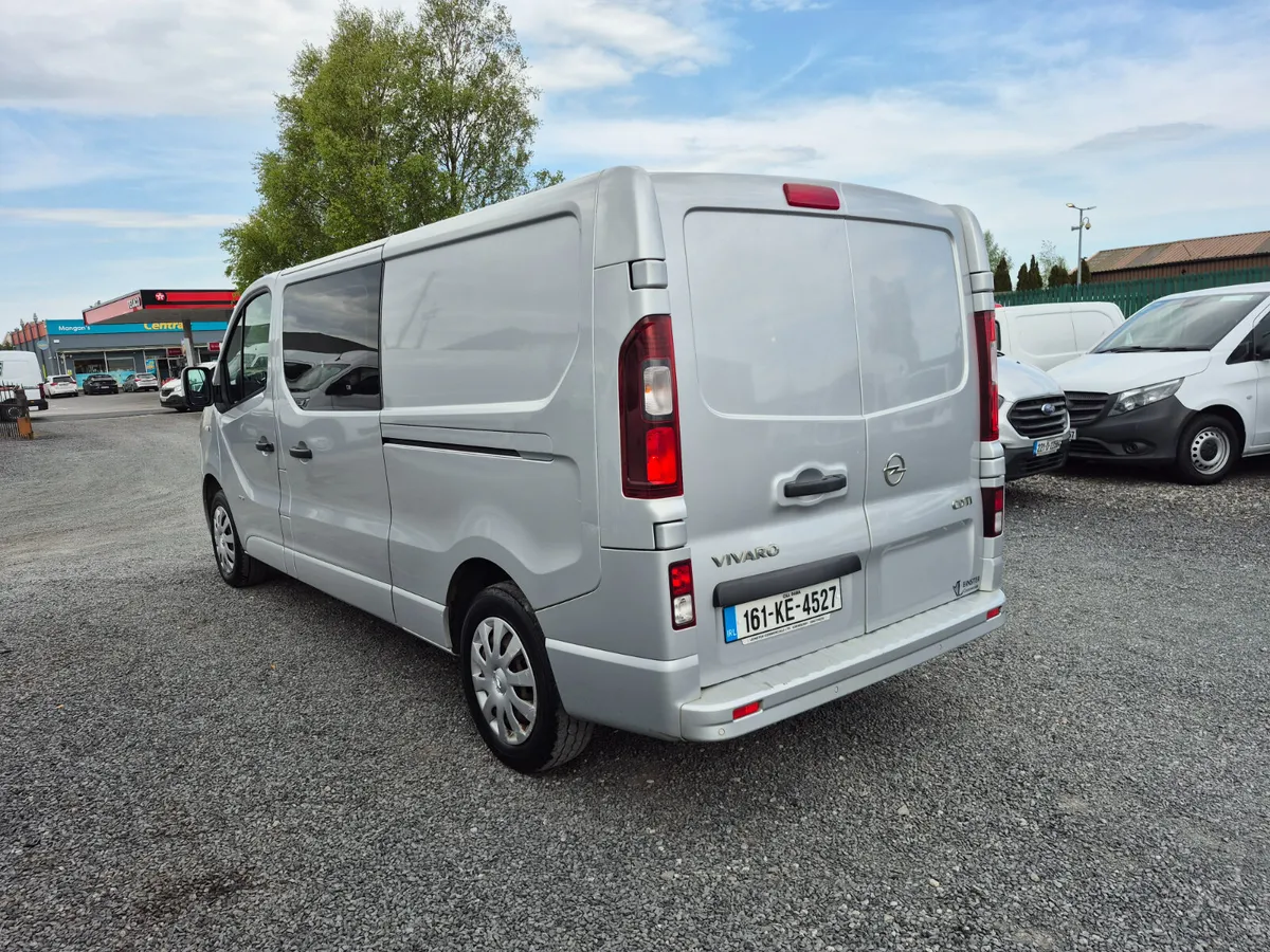 OPEL VIVARO SPORT CREWCAB - Image 4