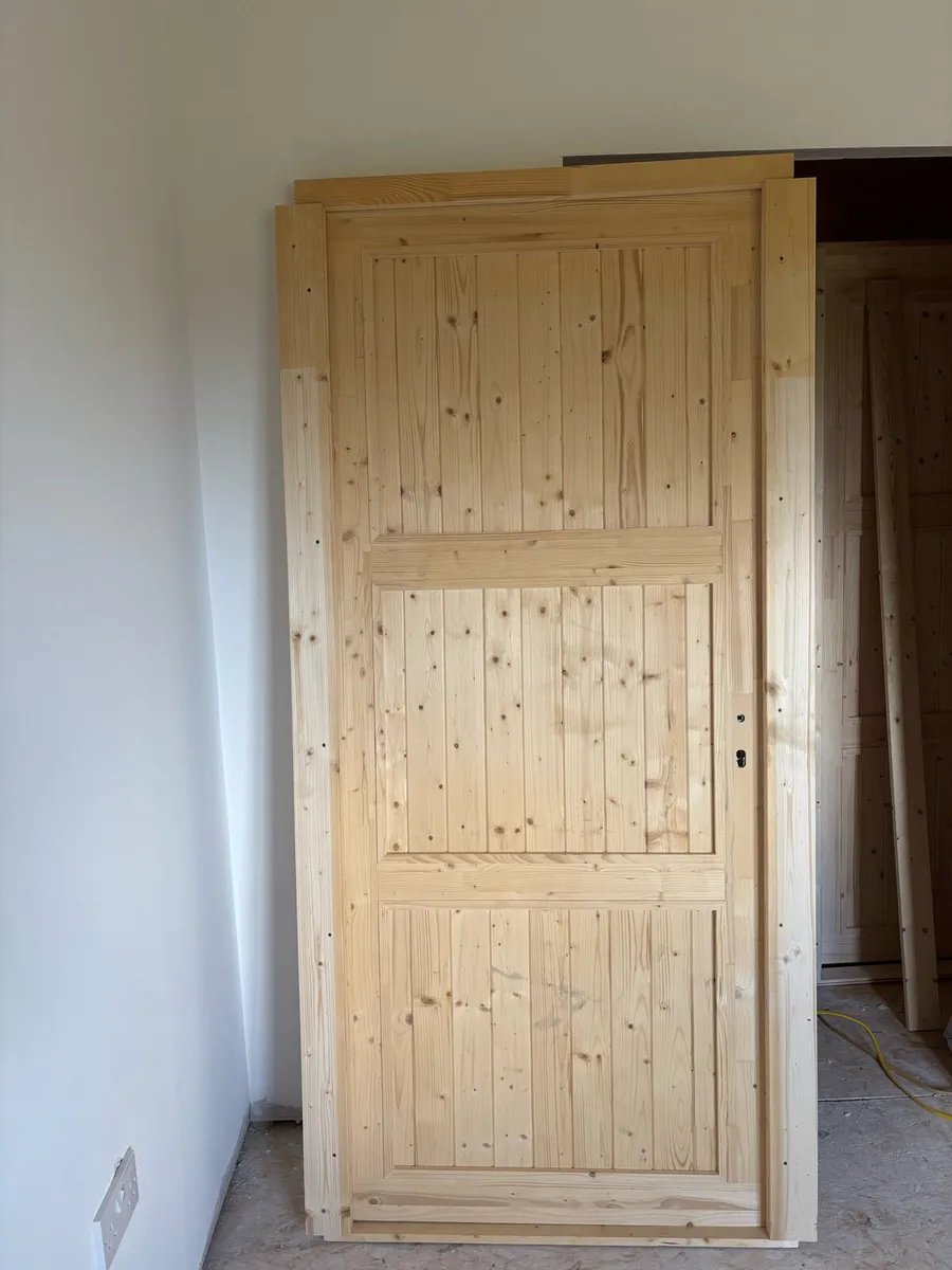 Internal doors - Image 1