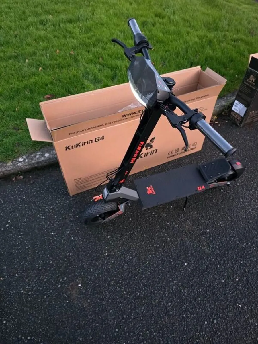 Electric scooter,kukirin G2,brand new in a box , delivery available - Image 4