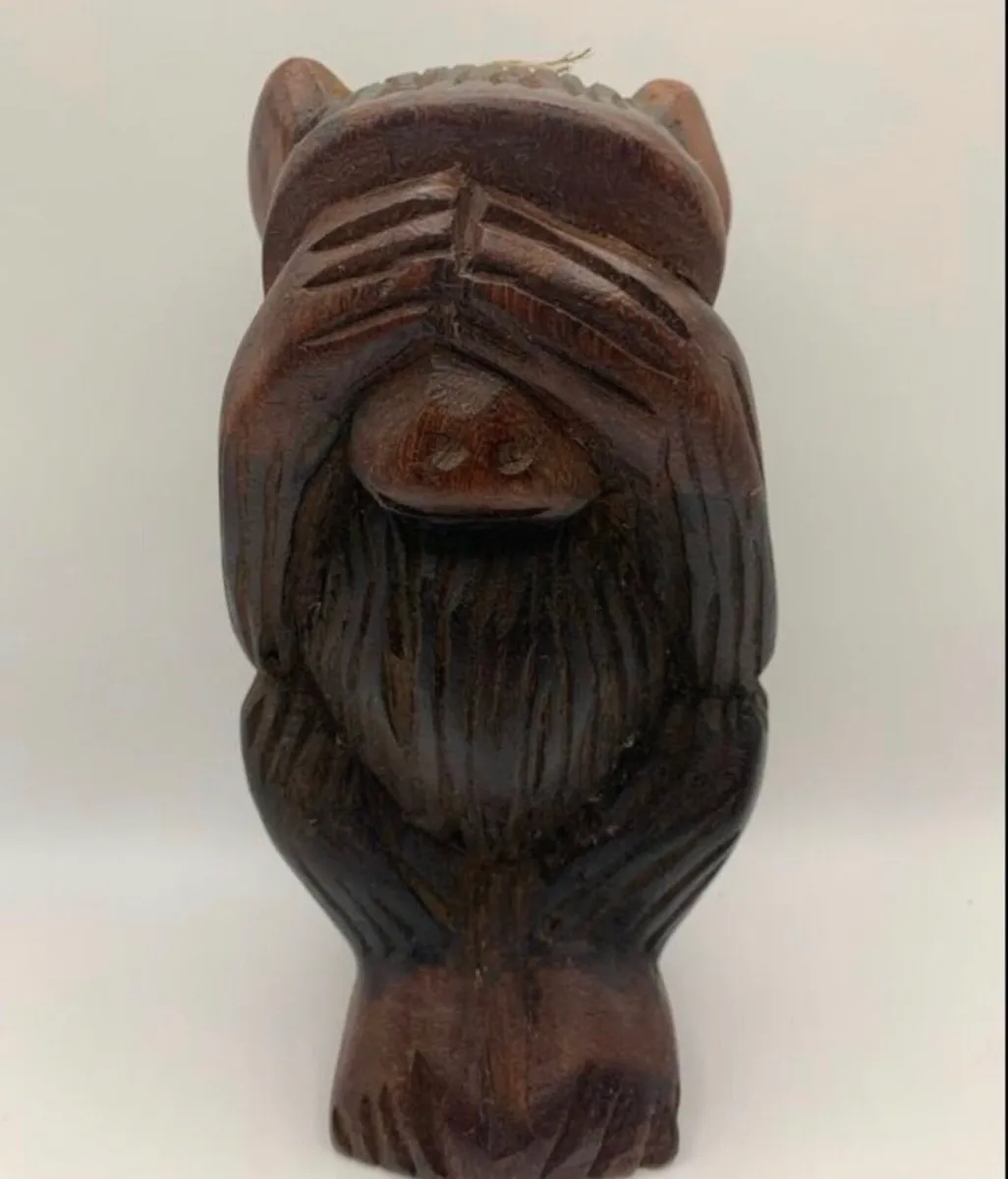 Vintage hand carved wooden wise monkeys - Image 2