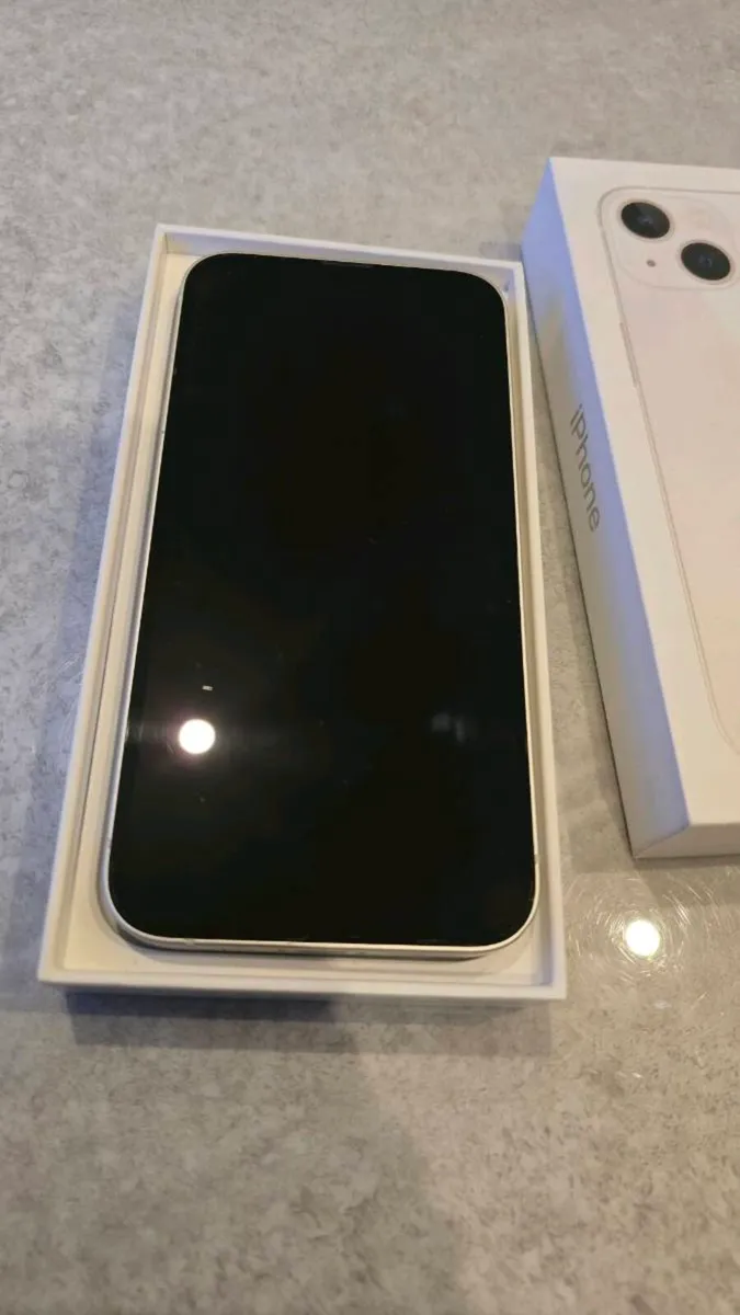 Iphone 13 White 128gb - Image 1