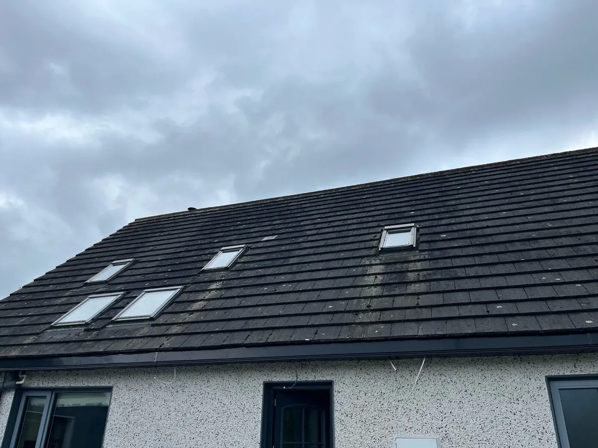 Velux footlights - Image 1