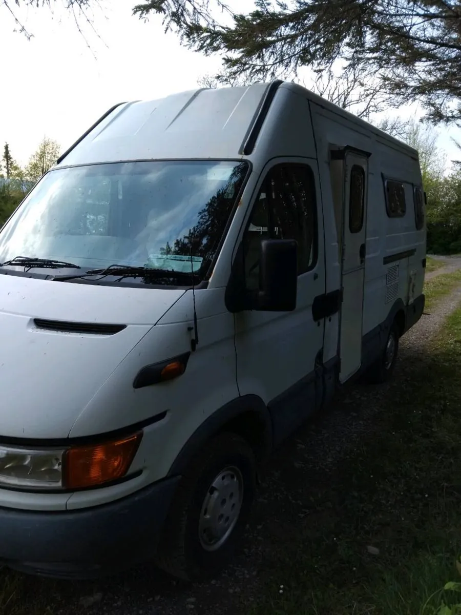 Camper - Image 2