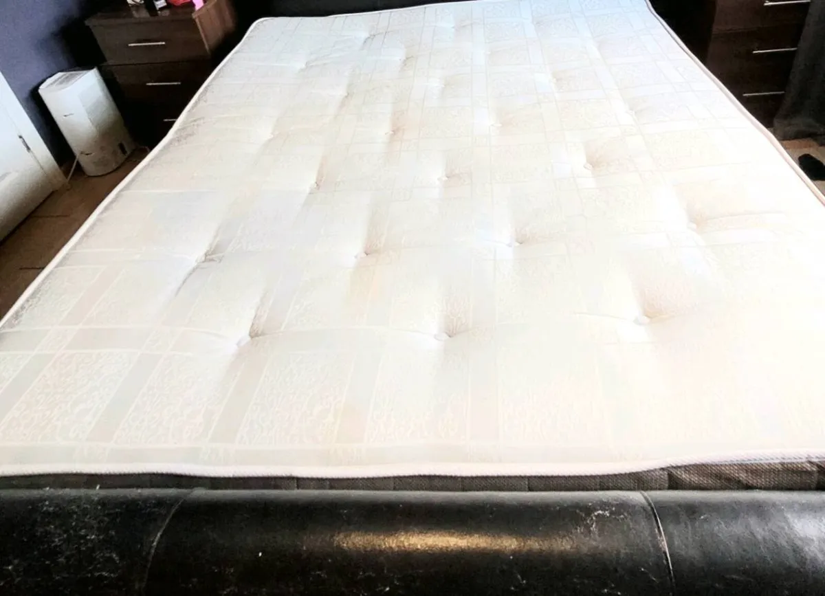King size mattress - Image 1