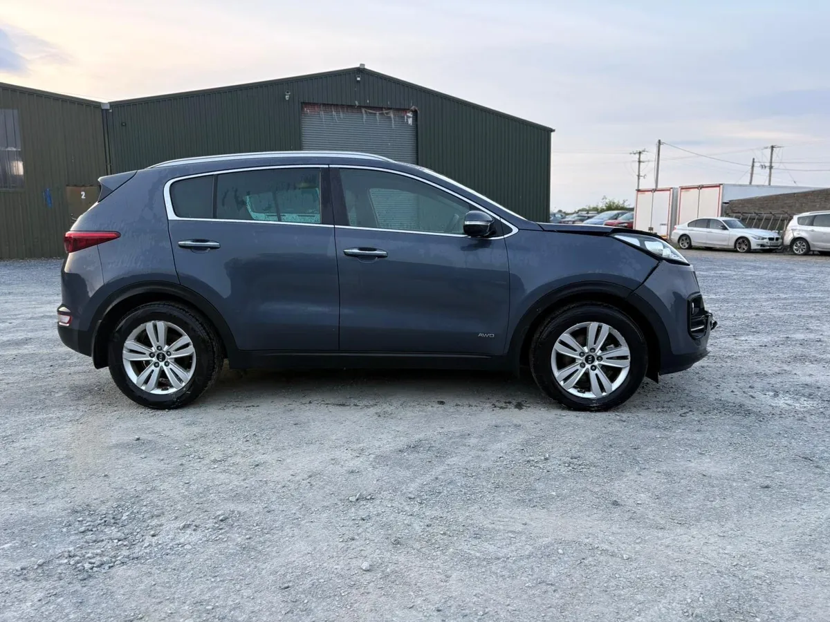 2018 Kia sportage 1.7  diesel - Image 3