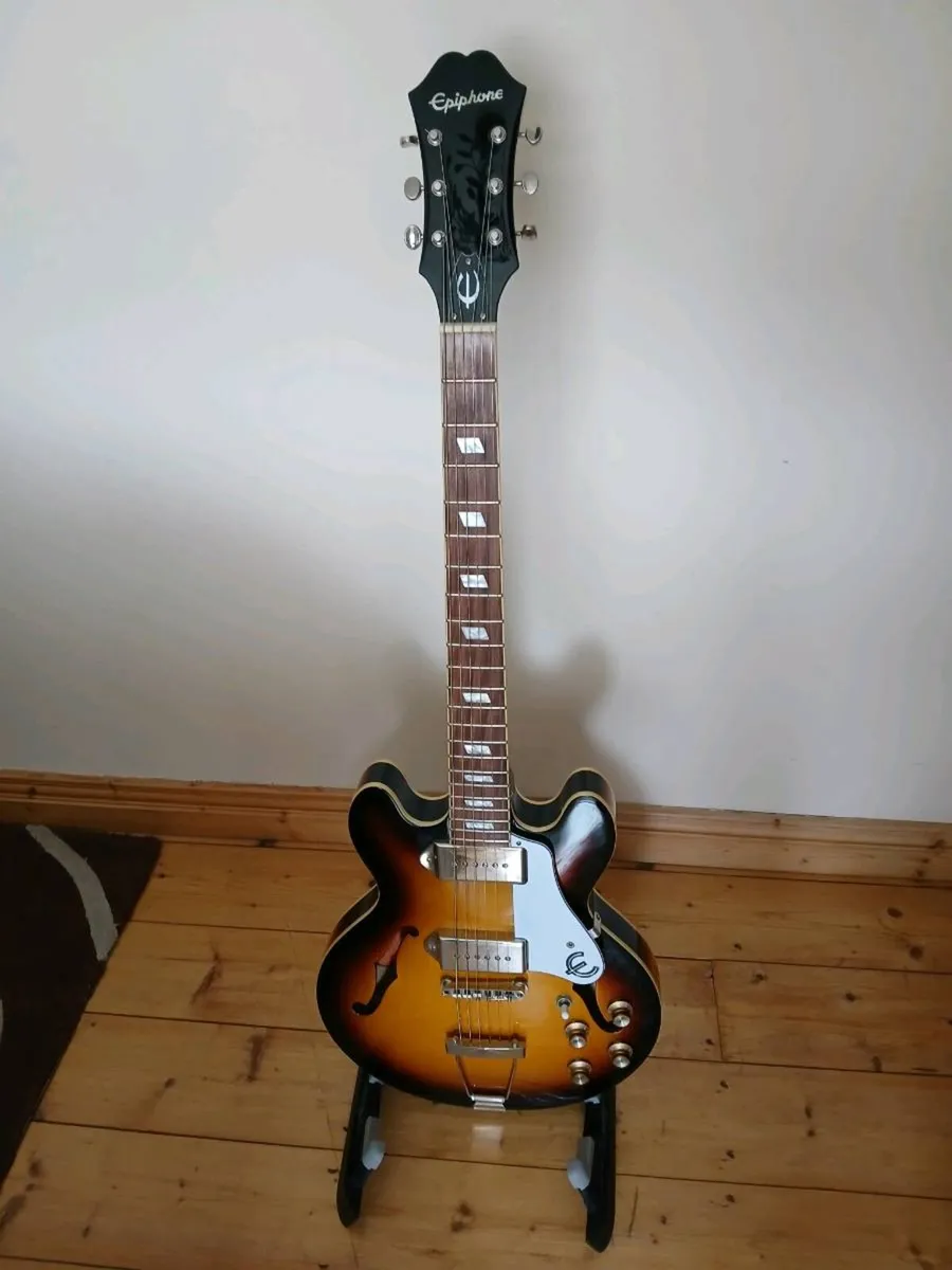 Epiphone Casino Coupe VS and  Padded Carry Bag - Image 1
