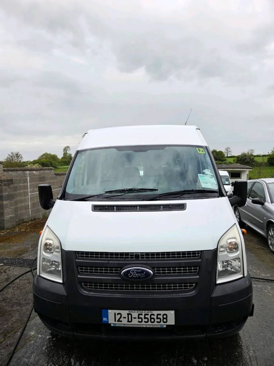 Ford transit 16 seater minibus - Image 2