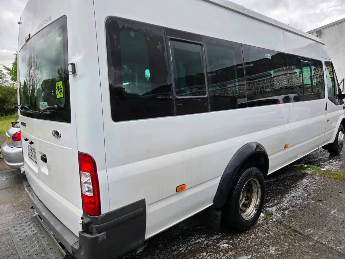 Ford transit 16 seater minibus - Image 4