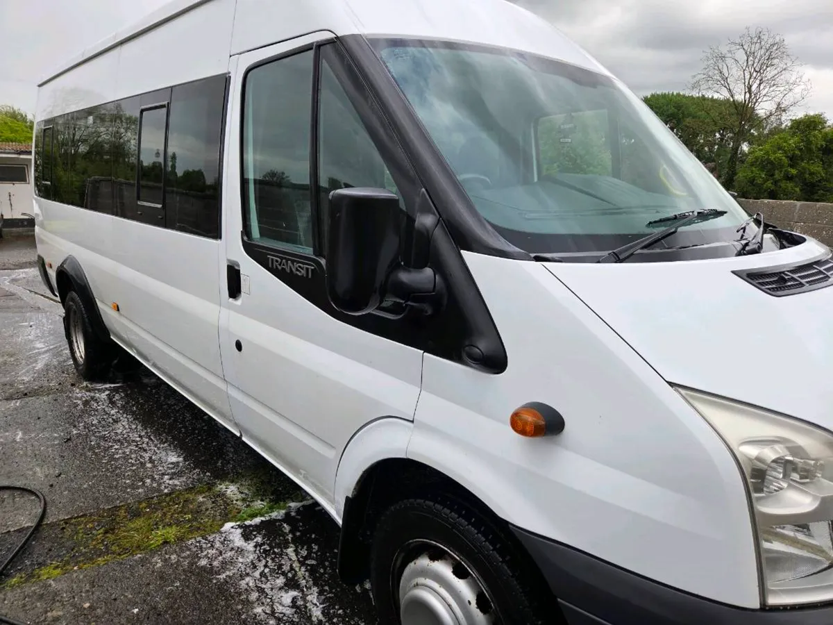 Ford transit 16 seater minibus - Image 3