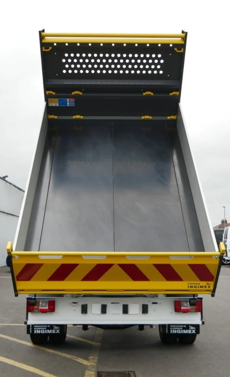 2026 Maxus Deliver 9 Tipper Van - Image 2
