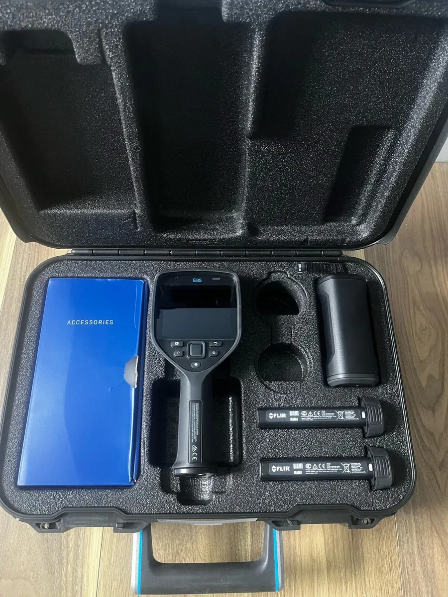 FLIRE85 thermal imaging camera excellent condition - Image 2