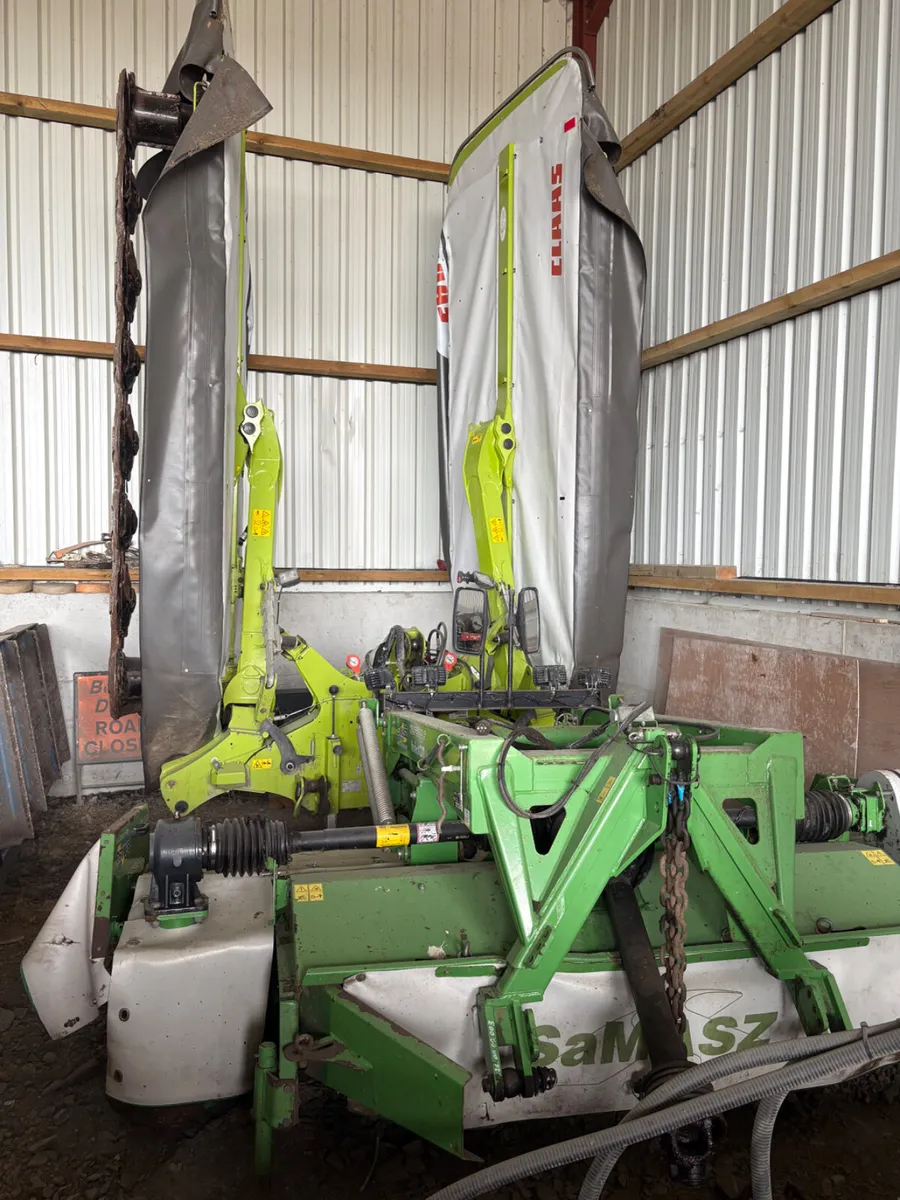 Claas 9200 butterfly mowers - Image 1
