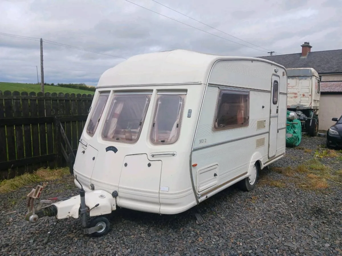Vanroyce caravan 2/3 berth...good condition - Image 1
