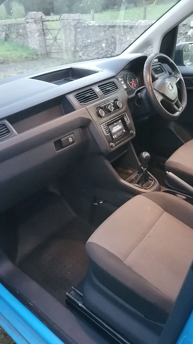 Volkswagen Caddy 2016 2.0 tdi - Image 2
